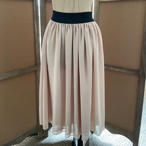 Pale cream tulle skirt